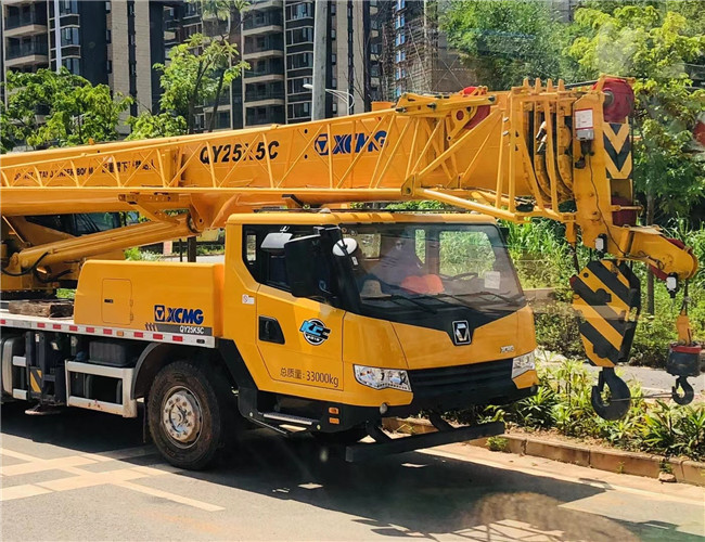 句容市大件设备吊装租赁吊车