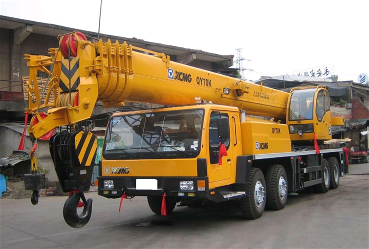 句容市吊车出租选择重点