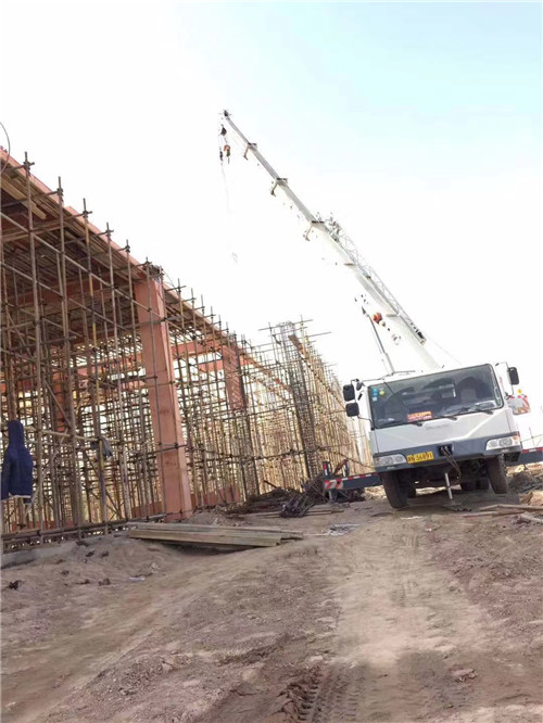 句容市吊车作业的安全注意事项有哪些？